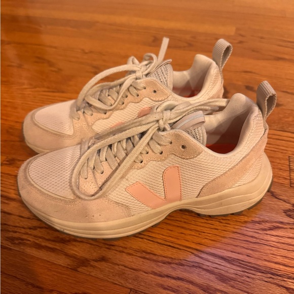 Veja Venturi sneakers - beige/pink size 39 - in great condition - Picture 3 of 6